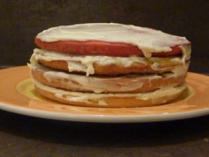 Quelques heures après, plusieurs couches de génoises.