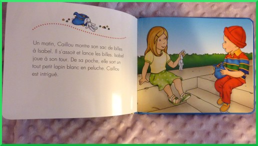 Isabel et le lapin blanc.