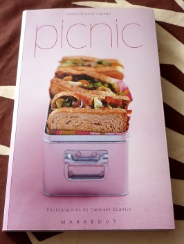 Pic-nic aux éditions Marabout.