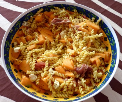 Salade de pâtes au melon.