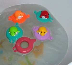 Do ré mi Dauphins de Tomy, Ok elle se trompe encore.