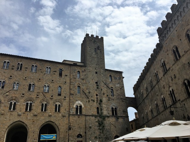 volterra_placecentrale.JPG
